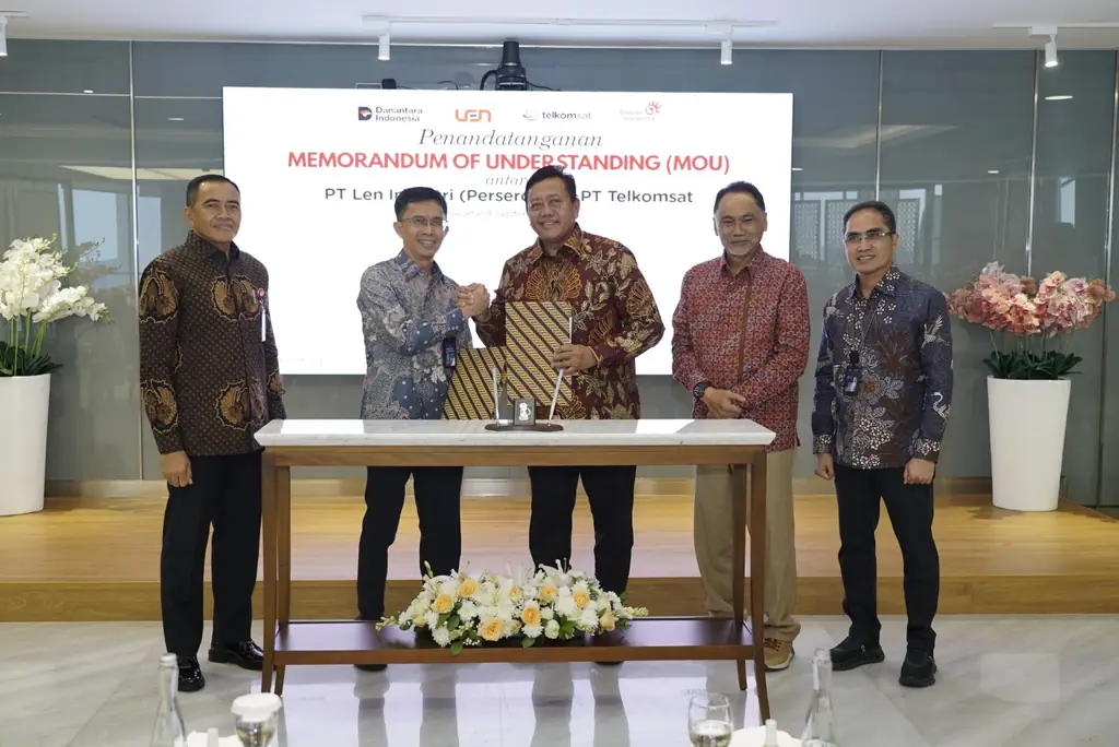 Telkomsat dan PT Len Industri (Persero) Tandatangani MoU